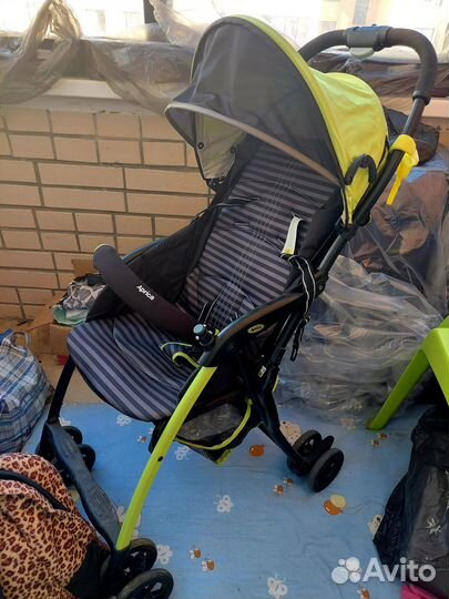 Коляска Априка