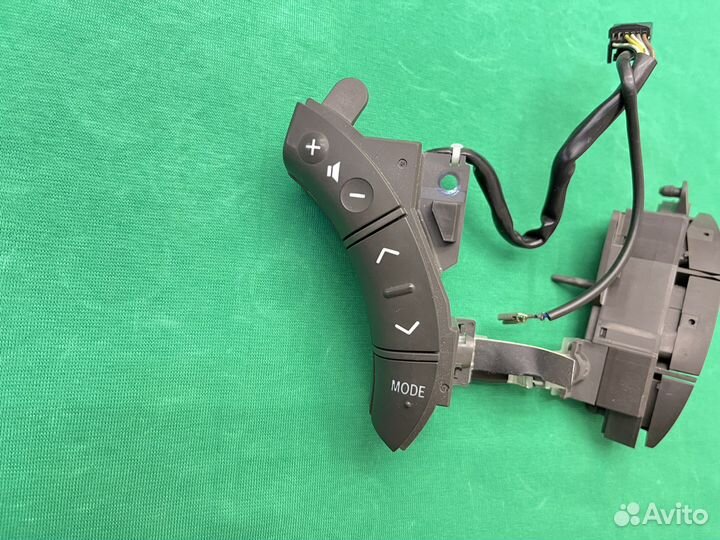 Кнопки мультимедиа руля Toyota Prado 120