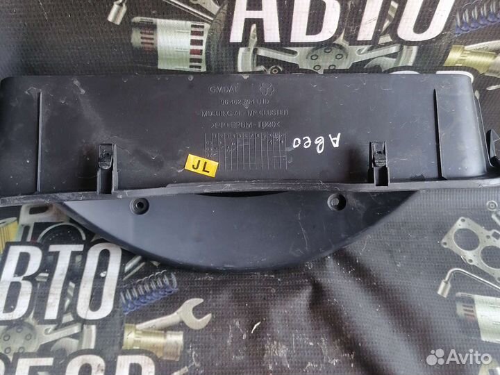 Козырёк щитка приборов Chevrolet Aveo T-250