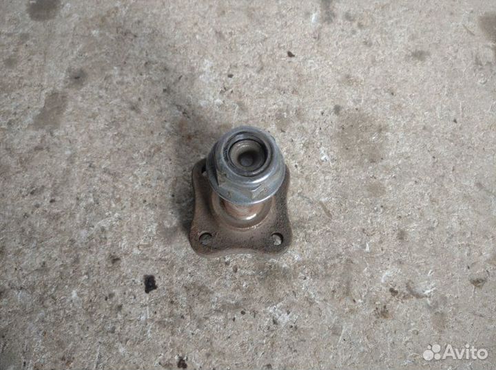 Цапфа задняя правая Renault Logan 2004-2014