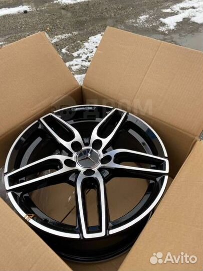 Диск литой Replica Mercedes R18 5*112