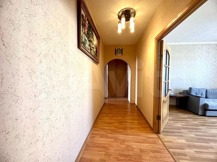 3-к. квартира, 77 м², 4/9 эт.