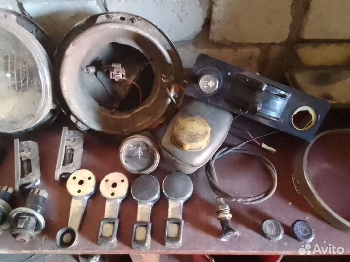 Запчасти на Москвич Иж Комби