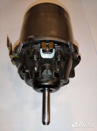 Моторчик печки Toyota Corolla Camry Rav4