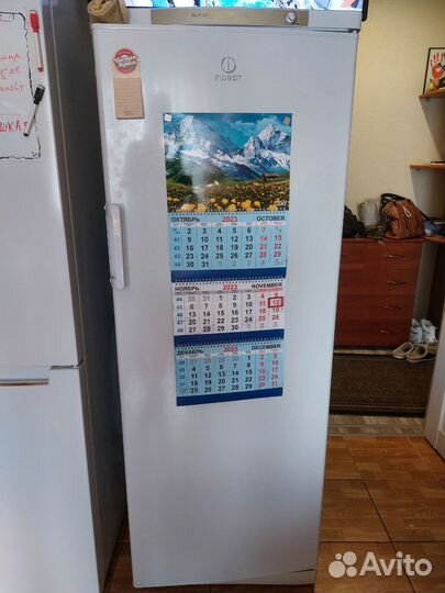 Морозильник Indesit sfr167nf