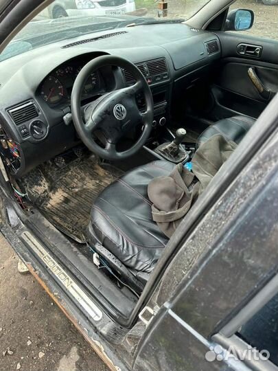 Запчасти на volkswagen golf 4