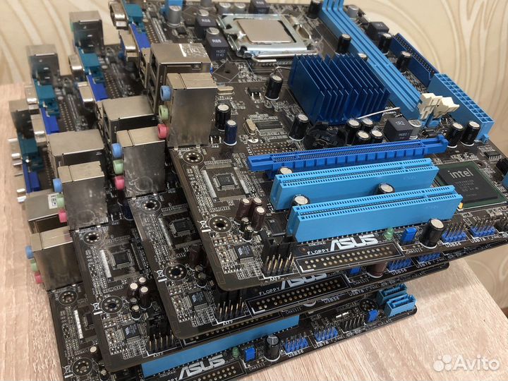 Материнская плата