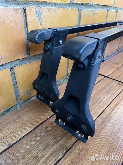 Рейлинги на крышу Nissan serena