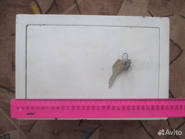 Сейф для денег и документов б/у