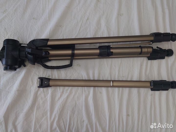 Штатив для фотоаппарата