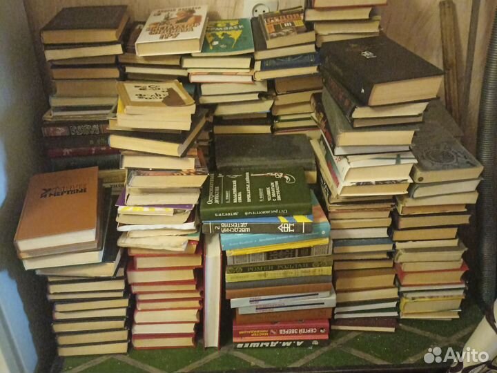 Книги отдам бесплатно