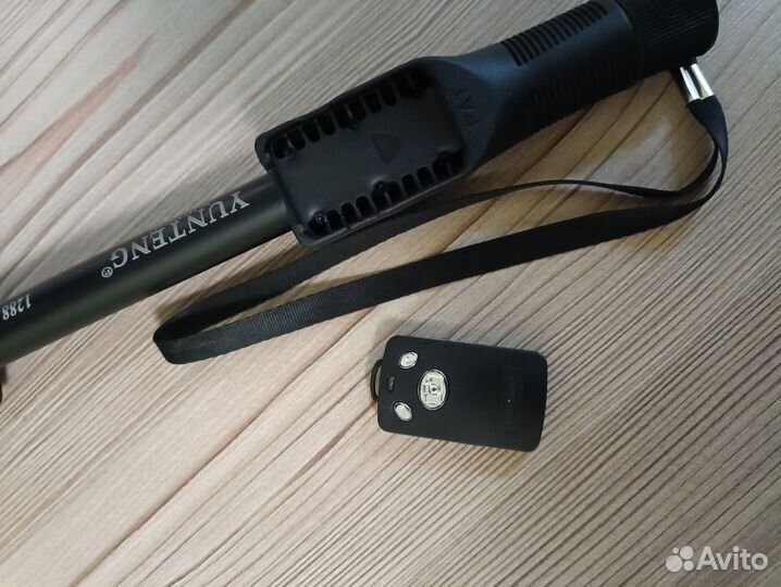 Селфи-палка с дистанционным управлением