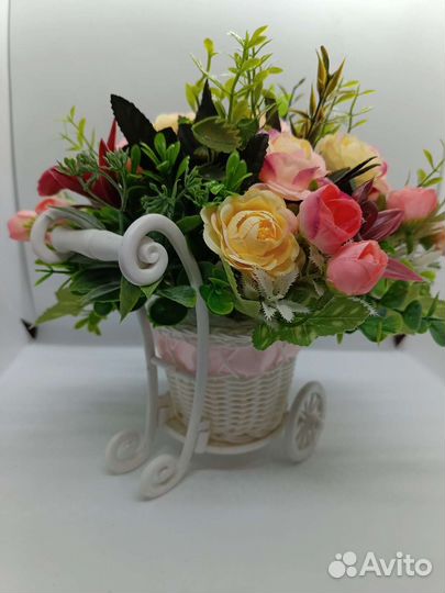 Цветочная композиция. Искусственные цветы