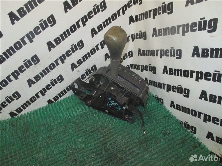 Рычаг переключения АКПП Toyota Corolla Fielder