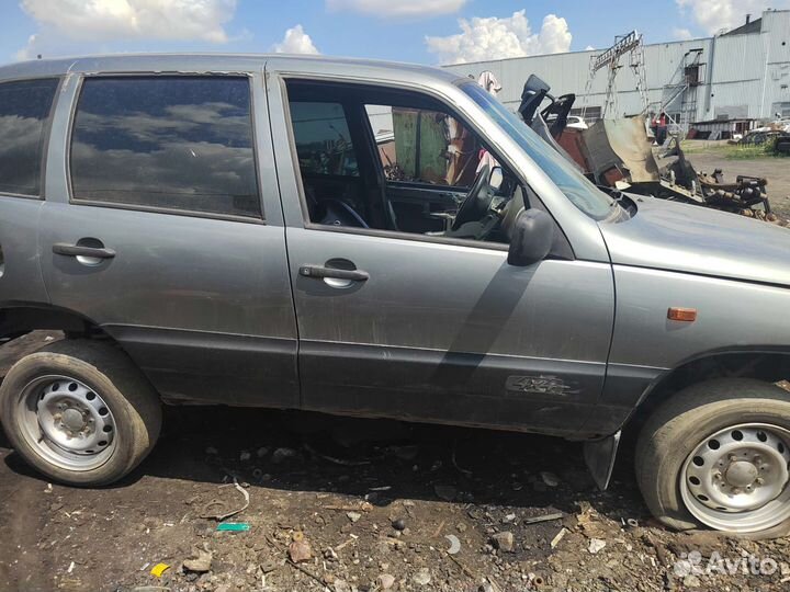 Niva chevrolet, запчасти, в полный разбор