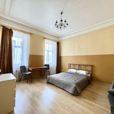 2-к. квартира, 65 м², 4/5 эт.