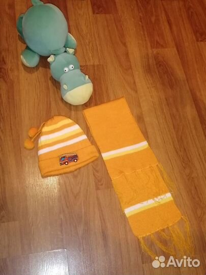 Новый комплект шапочка+шарфик, 46-50