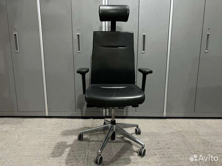 Кресло руководителя Profim One