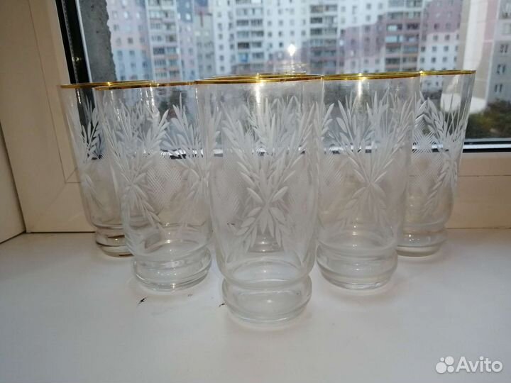 Стаканы из тонкого стекла