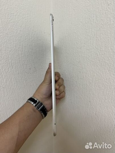 Apple iPad pro 10.5 64GB