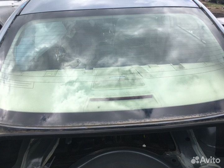 Стекло заднее Infiniti G35 V36 VQ35HR 2008