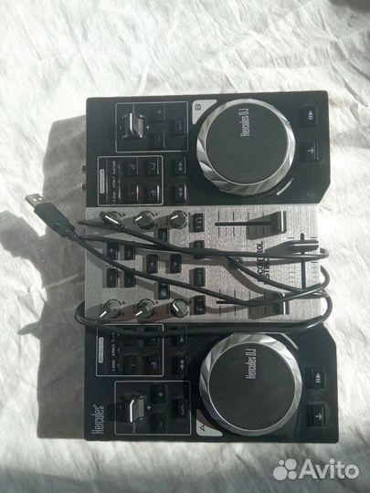 Hercules DJ Control Instinct