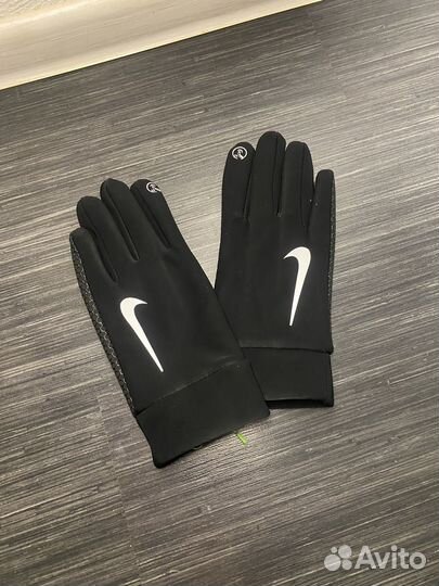 Перчатки Nike флисовые сенсорные