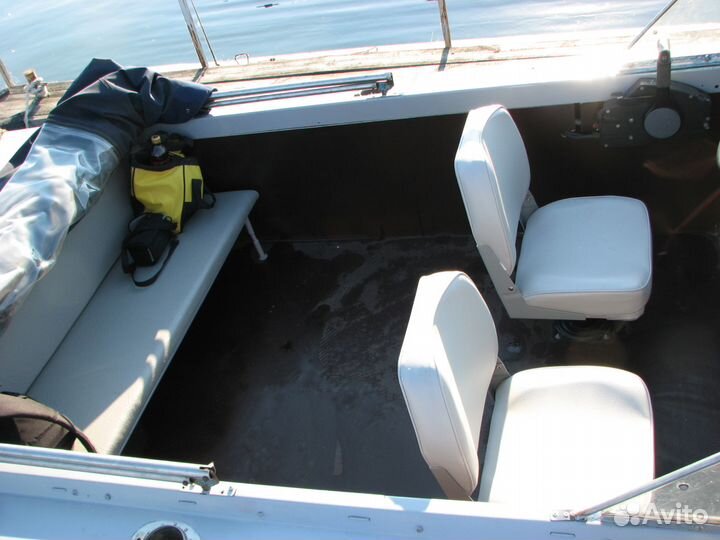 Катер Амур с мотором Honda 90