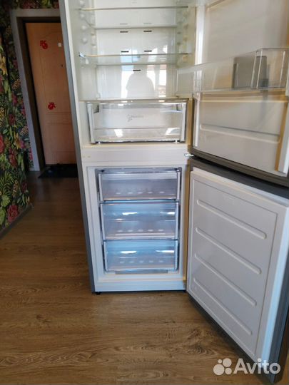 Холодильник бу whirlpool