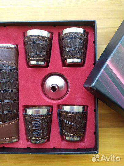 Фляга и рюмки, набор новый