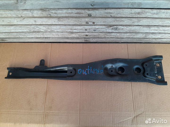 Лыжа подрамника Mitsubishi Outlander XL CW5W