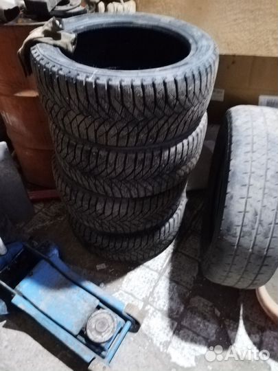 Triangle AdvanteX SUV TR259 225/45 R17