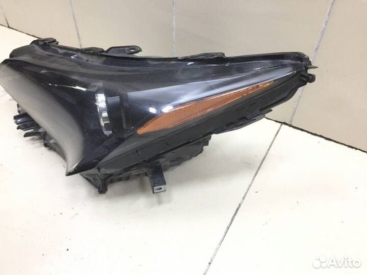 Фара передняя левая Lexus NX