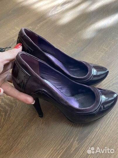 Туфли женские 37 размер лак