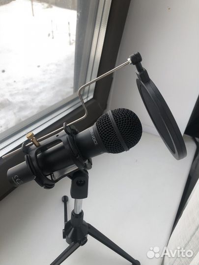 Behringer xm8500 микрофон