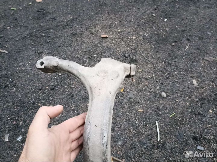 Поворотный кулак передний левый Ауди А4Б7-Б6