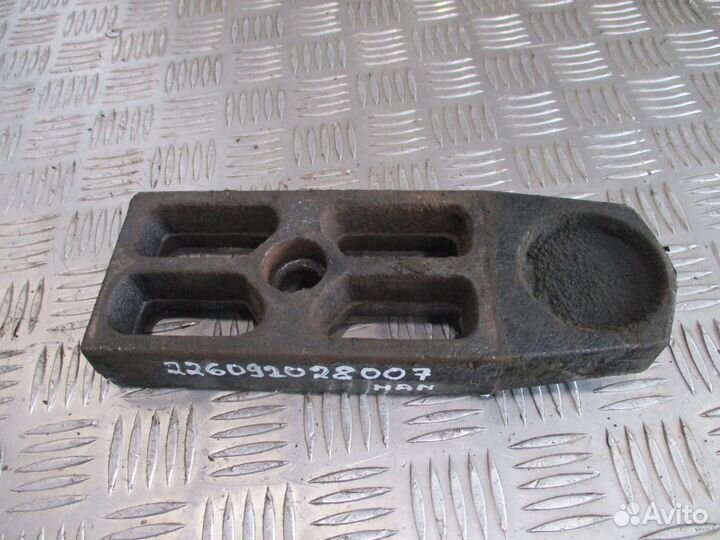 Проставка рессоры MAN 81413360181