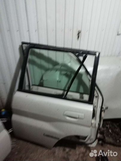 Двери pajero пинин
