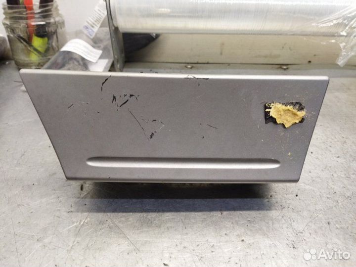 Бардачок центральный Ford Focus 2 хетчбэк 1.8 qqdb