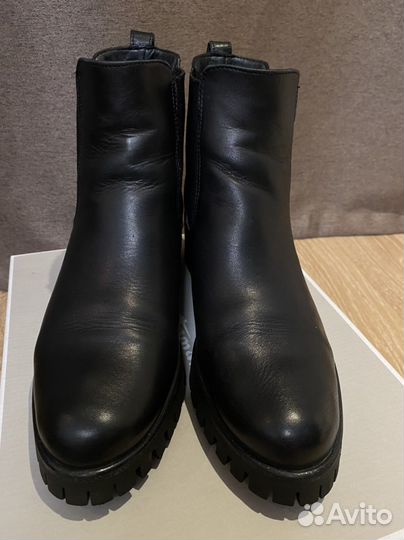 Ботинки tamaris 38/39
