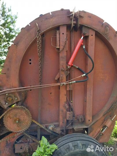 Пресс-подборщик БобруйскСельмаш ПРФ-180, 2009