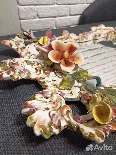 Фарфоровое зеркало