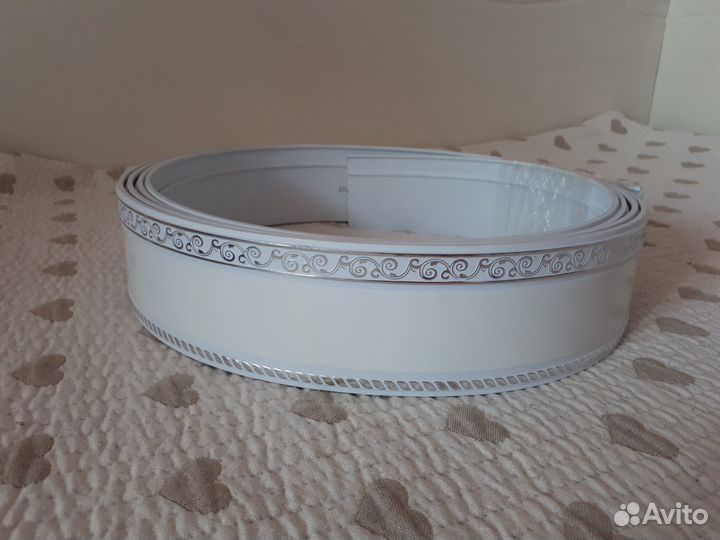 Карниз 4 м - совершенно новый