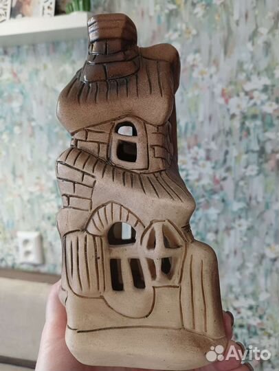 Подсвечник в виде домика