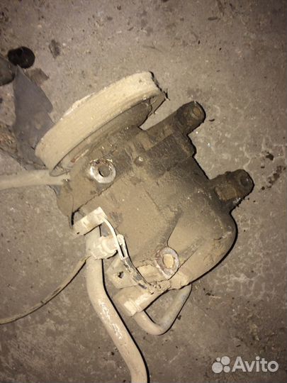 Компрессор кондиционера Nissan primera p10