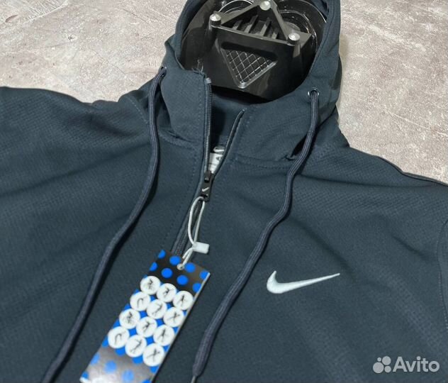 Спортивные костюмы Nike