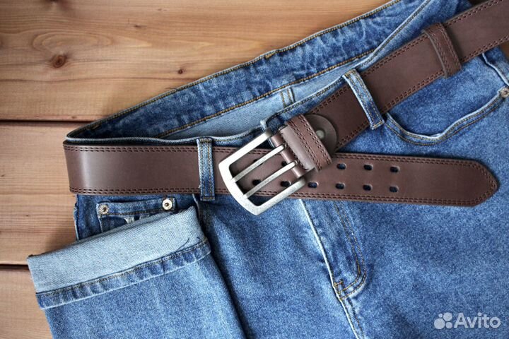 Мужской кожаный ремень коричневый