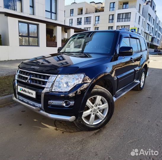 Mitsubishi Pajero 3.2 AT, 2015, 124 000 км