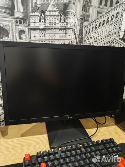 Монитор LG 22