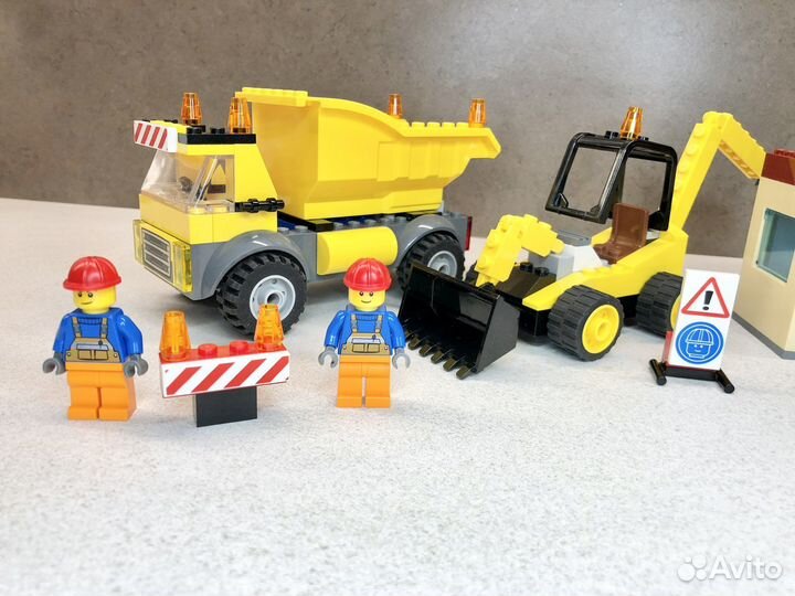 Lego City Juniors 10734 Стройплощадка (2017г) лего